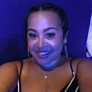 Meet your Posher, Caitlyn